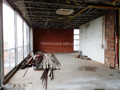 Apartamento de 1 alcoba en venta en El Poblado, Medellín, 401 m² · foto 7 de 15