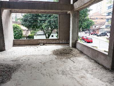 Casa de 1 alcoba en venta en El Poblado, Medellín, 410 m² · foto 9 de 17