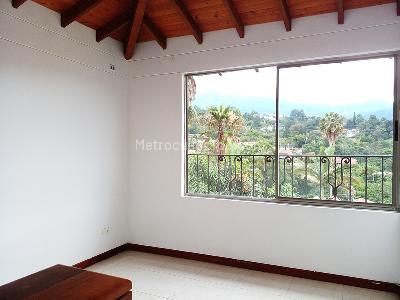 Casa de 3 alcobas en venta en Envigado, Envigado, 280 m² · foto 11 de 20