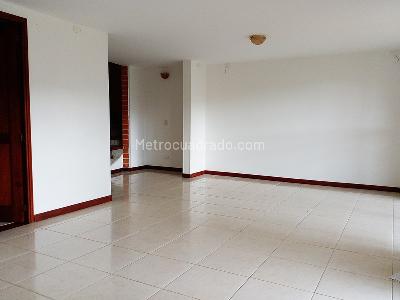 Casa de 3 alcobas en venta en Envigado, Envigado, 280 m² · foto 8 de 20