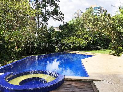 Casa en arriendo en El Poblado, Medellín · foto 18 de 20