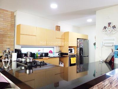 Casa de 4 alcobas en venta en Envigado, Envigado, 380 m² · foto 5 de 18