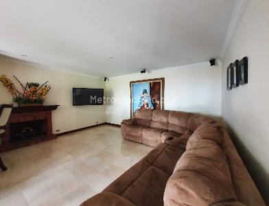 Casa de 4 alcobas en venta en El Poblado, Medellín, 412 m² · foto 5 de 19