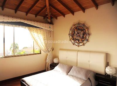 Casa de 4 alcobas en venta en El Poblado, Medellín, 412 m² · foto 8 de 19