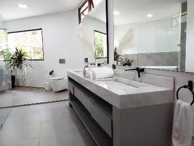 Casa de 4 alcobas en venta en El Poblado, Medellín, 500 m² · foto 18 de 20