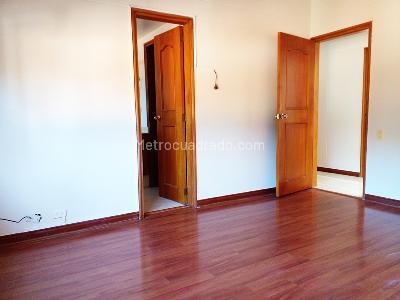 Casa de 4 alcobas en venta en El Poblado, Medellín, 240 m² · foto 10 de 19