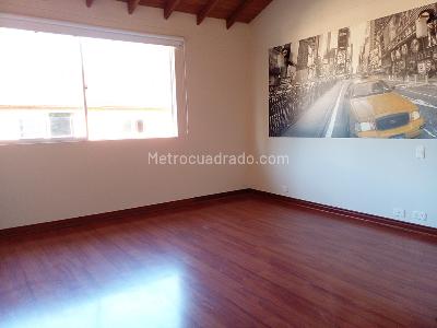 Casa de 4 alcobas en venta en El Poblado, Medellín, 240 m² · foto 11 de 19