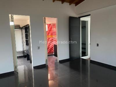 Apartamento de 3 alcobas en venta en El Poblado, Medellín, 113 m² · foto 14 de 16