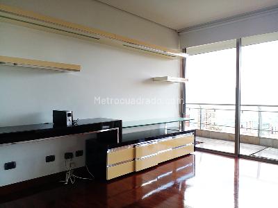 Apartamento en venta en El Poblado El Tesoro, Medellín · foto 10 de 20
