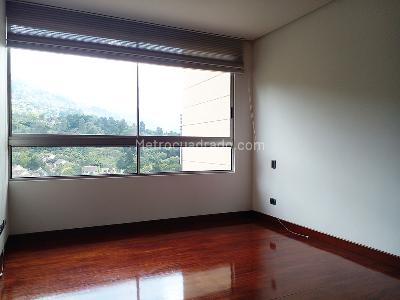 Apartamento en venta en El Poblado El Tesoro, Medellín · foto 11 de 20