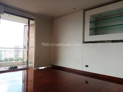 Apartamento en venta en El Poblado El Tesoro, Medellín · foto 9 de 20