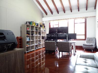Casa de 4 alcobas en venta en El Poblado, Medellín, 1125 m² · foto 11 de 20