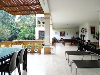 Casa de 4 alcobas en venta en El Poblado, Medellín, 1125 m² · foto 19 de 20