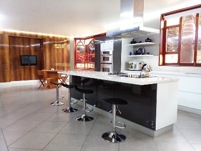 Casa de 4 alcobas en venta en El Poblado, Medellín, 1125 m² · foto 6 de 20