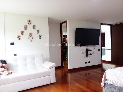 Casa de 3 alcobas en venta en El Poblado, Medellín, 372 m² · foto 15 de 19
