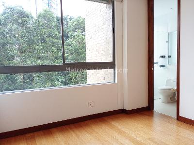 Apartamento de 3 alcobas en venta en El Poblado, Medellín, 240 m² · foto 10 de 17