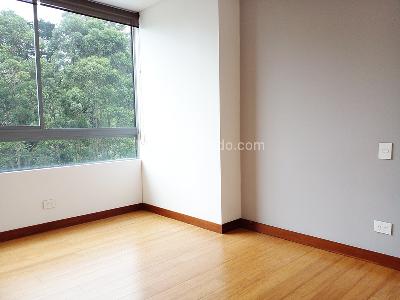 Apartamento de 3 alcobas en venta en El Poblado, Medellín, 240 m² · foto 11 de 17