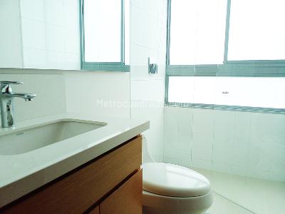 Apartamento de 3 alcobas en venta en El Poblado, Medellín, 240 m² · foto 15 de 17