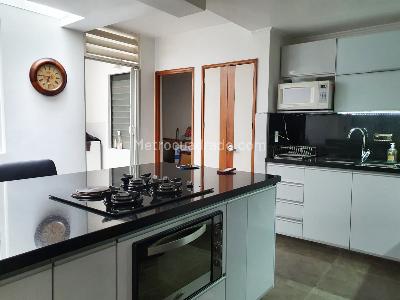 Casa de 4 alcobas en arriendo en El Poblado, Medellín, 320 m² · foto 4 de 13
