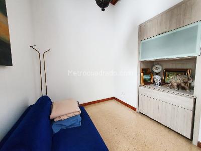 Casa de 4 alcobas en arriendo en El Poblado, Medellín, 320 m² · foto 5 de 13