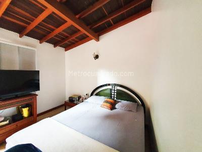 Casa de 4 alcobas en arriendo en El Poblado, Medellín, 320 m² · foto 7 de 13