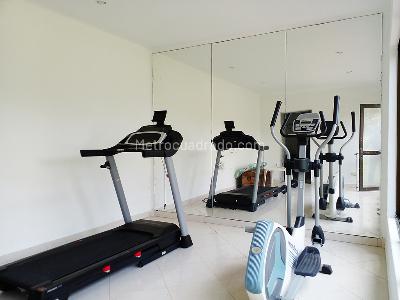 Casa de 4 alcobas en venta en El Poblado, Medellín, 1100 m² · foto 17 de 19