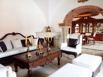 Casa de 4 alcobas en venta en El Poblado, Medellín, 1100 m² · foto 2 de 19