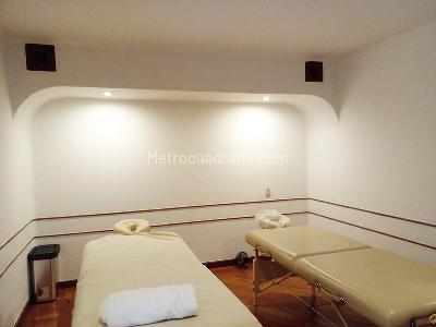 Casa de 4 alcobas en venta en El Poblado, Medellín, 1100 m² · foto 9 de 19