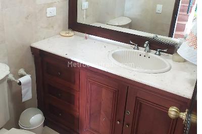 Apartamento de 4 alcobas en venta en El Poblado, Medellín, 238 m² · foto 12 de 13