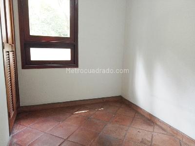 Casa de 5 alcobas en venta en El Poblado, Medellín, 400 m² · foto 10 de 20