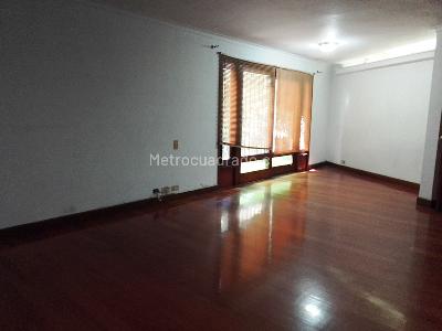 Casa de 5 alcobas en venta en El Poblado, Medellín, 400 m² · foto 11 de 20