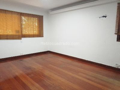 Casa de 5 alcobas en venta en El Poblado, Medellín, 400 m² · foto 12 de 20