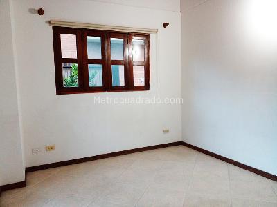 Casa de 3 alcobas en venta en Sabaneta, Sabaneta, 412 m² · foto 12 de 19
