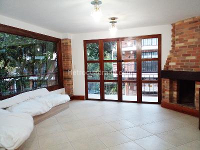 Casa de 3 alcobas en venta en Sabaneta, Sabaneta, 412 m² · foto 2 de 19