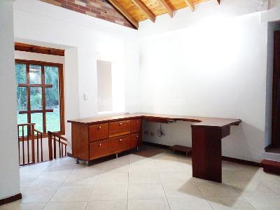 Casa de 3 alcobas en venta en Sabaneta, Sabaneta, 412 m² · foto 8 de 19