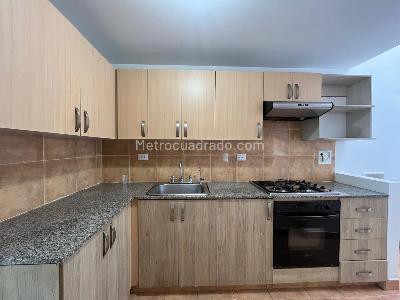 Casa en arriendo en El Poblado, Medellín · foto 6 de 19