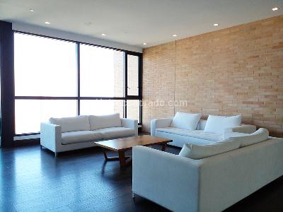 Apartamento de 3 alcobas en venta en El Poblado, Medellín, 312 m² · foto 2 de 18