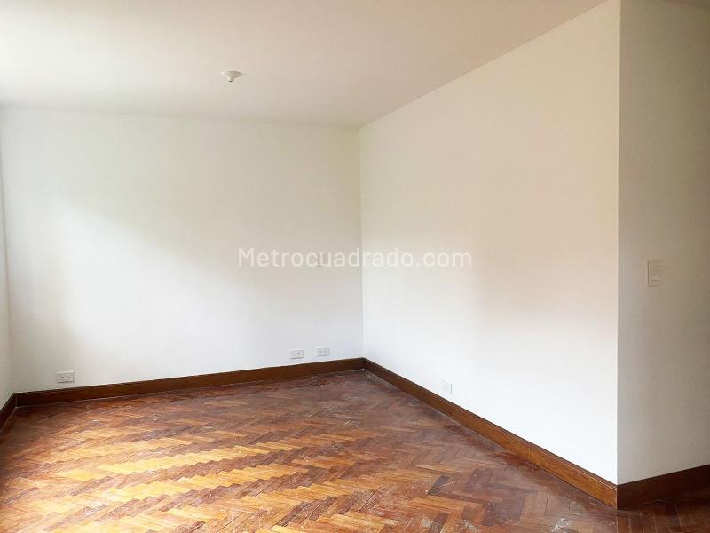 Apartamento Amplio de 2 Alcobas en El Poblado - 8