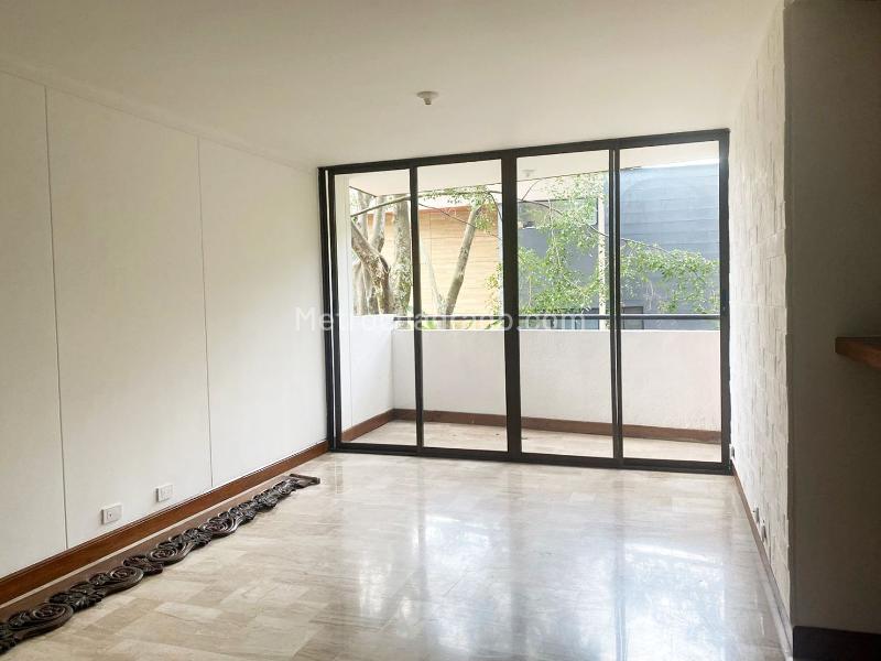 Apartamento Amplio de 2 Alcobas en El Poblado