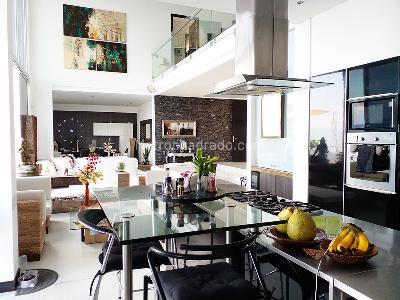 Casa de 3 alcobas en venta en El Poblado, Medellín, 450 m² · foto 6 de 18