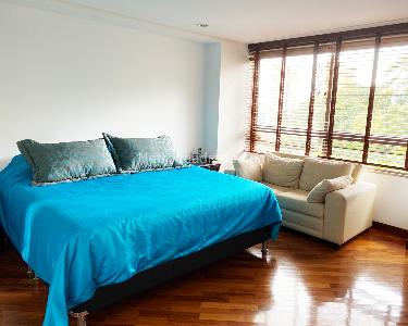 Apartamento de 3 alcobas en venta en El Poblado, Medellín, 223 m² · foto 12 de 15