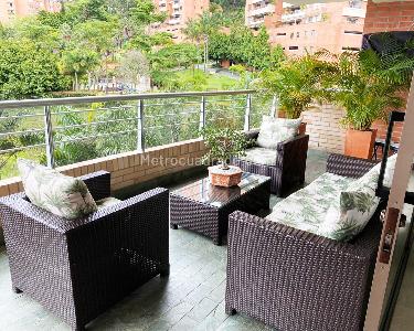 Apartamento de 3 alcobas en venta en El Poblado, Medellín, 223 m² · foto 15 de 15