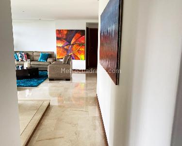 Apartamento de 3 alcobas en venta en El Poblado, Medellín, 223 m² · foto 5 de 15