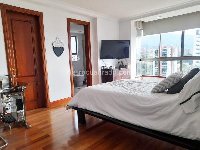 Apartamento en venta en El Poblado, Medellín · foto 9 de 16