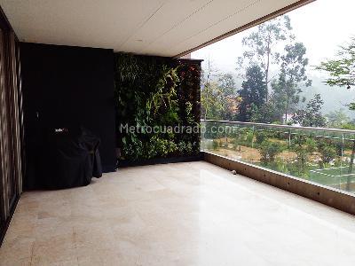 Apartamento de 3 alcobas en venta en El Poblado, Medellín, 318 m² · foto 17 de 18