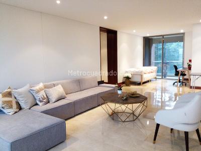 Apartamento de 3 alcobas en venta en El Poblado, Medellín, 318 m² · foto 5 de 18