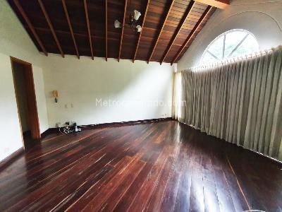 Casa de 3 alcobas en venta en El Poblado, Medellín, 336 m² · foto 6 de 16