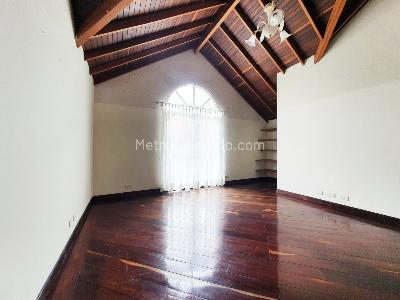 Casa de 3 alcobas en venta en El Poblado, Medellín, 336 m² · foto 7 de 16