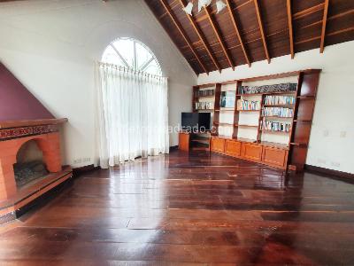 Casa de 3 alcobas en venta en El Poblado, Medellín, 336 m² · foto 9 de 16