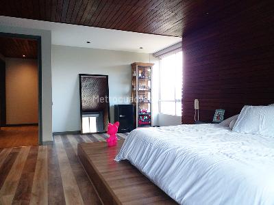 Apartamento de 3 alcobas en venta en El Poblado, Medellín, 262 m² · foto 12 de 16